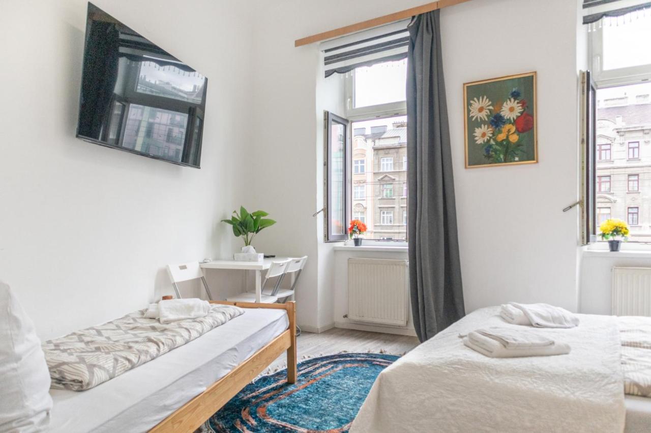Pleasant 1Br Aprt. Near The Danube & Millenium T. Apartment Vienna Luaran gambar